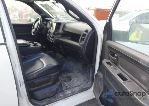 2022 Ram 2500 Tradesman 4X4 8' Box из США, поврежденный, VIN 3C6UR5HJ2NG366392